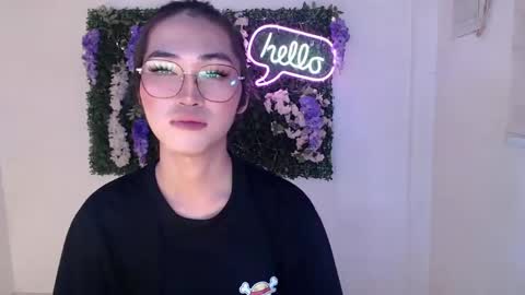    online show from February 2025 02:39:02 AM