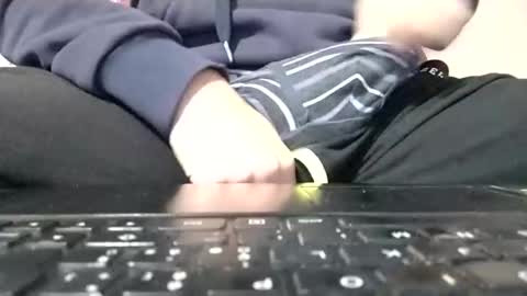 Mark online show from November 2025 04:08:02 PM