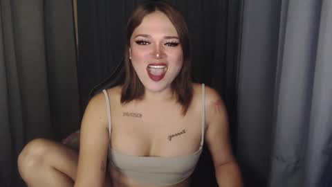 Snapshot of yoursexytowngirl chatting on October 2025 04:44:02 AM LALA online show from October 2025 04:44:02 AM