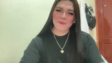 Snapshot of yoursexytowngirl chatting on June 2026 02:52:01 PM LALA online show from June 2026 02:52:01 PM