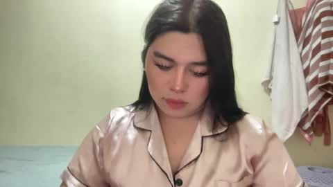 Snapshot of yoursexytowngirl chatting on June 2026 06:03:01 PM LALA online show from June 2026 06:03:01 PM