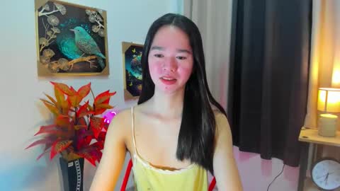 yourtinybunny online show from April 2026 10:49:01 PM