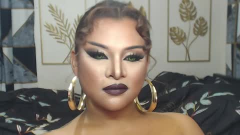 Snapshot of yourtrannyqueenxxx chatting on May 2026 12:04:01 AM Anastacia Grey online show from May 2026 12:04:01 AM
