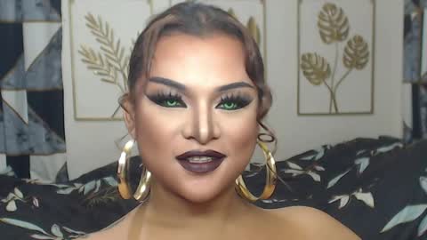 Snapshot of yourtrannyqueenxxx chatting on May 2026 01:46:01 AM Anastacia Grey online show from May 2026 01:46:01 AM