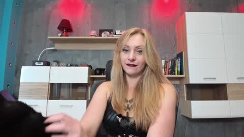 YourVenus00 -Follow my OF online show from December 2024 09:49:02 AM