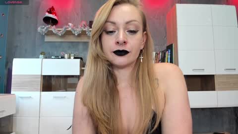 YourVenus00 -Follow my OF online show from December 2024 01:28:02 PM