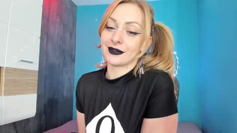 YourVenus00 -Follow my OF online show from January 2025 12:29:01 PM