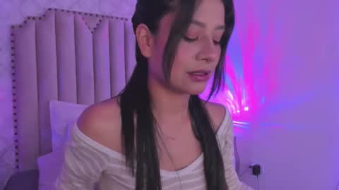 Snapshot of yourwishisme_val chatting on September 2025 03:50:02 AM Val online show from September 2025 03:50:02 AM