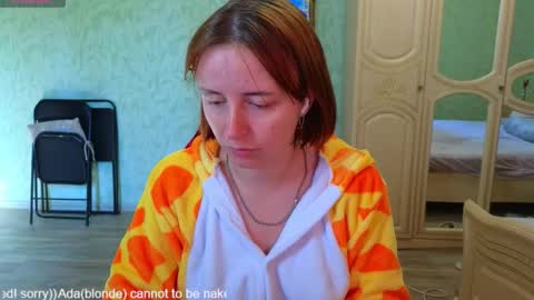 Snapshot of yourwishnes chatting on October 2025 10:00:02 AM Sweet Sasha online show from October 2025 10:00:02 AM