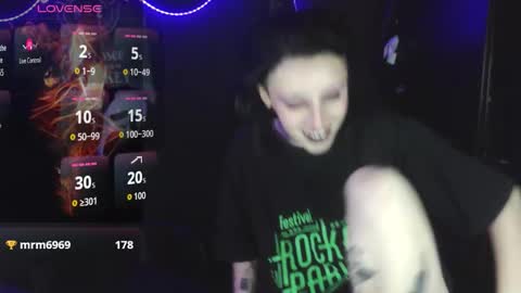 yue_eclipse online show from October 2025 08:07:02 AM