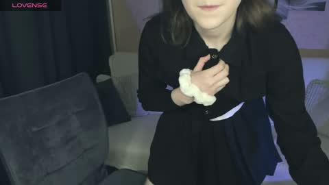 YukiShine online show from April 2026 12:40:02 PM