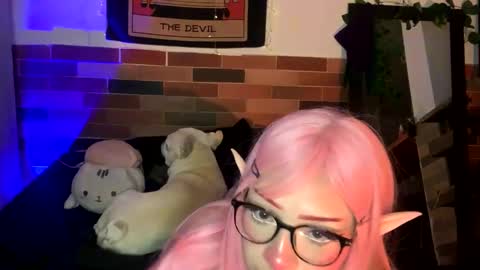 YUKO online show from January 2025 02:37:01 AM