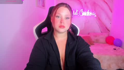 Yuliet online show from December 2024 08:39:02 PM