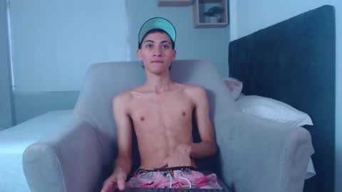 yulian_vasquez online show from February 2025 12:10:02 PM