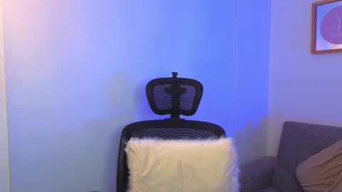 yulian_vasquez online show from October 2025 12:15:01 PM