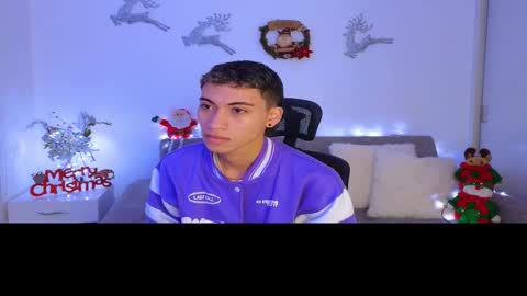 yulian_vasquez online show from December 2025 12:12:01 PM