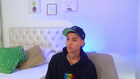 yulian_vasquez online show from February 2026 12:21:01 PM