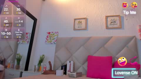 Snapshot of yuliana_milleer chatting on February 2025 05:03:02 PM Yuliana online show from February 2025 05:03:02 PM