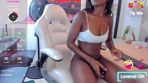 Snapshot of yuliana_milleer chatting on February 2025 08:13:02 PM Yuliana online show from February 2025 08:13:02 PM