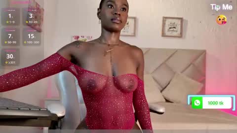 Snapshot of yuliana_milleer chatting on October 2025 06:39:01 PM Yuliana online show from October 2025 06:39:01 PM