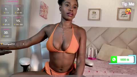 Snapshot of yuliana_milleer chatting on October 2025 06:39:02 PM Yuliana online show from October 2025 06:39:02 PM