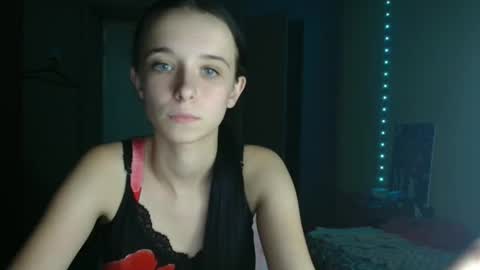 Yuliia online show from September 2025 06:00:01 PM