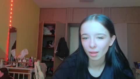 Yuliia online show from April 2026 07:14:01 AM