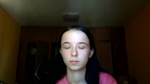 Yuliia online show from June 2026 07:32:02 AM