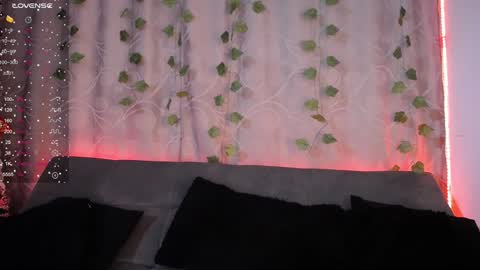 Snapshot of yuliath_dulce chatting on December 2024 08:26:02 AM yuliath online show from December 2024 08:26:02 AM