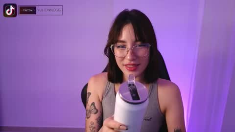 Yulienne online show from September 2025 04:12:02 AM