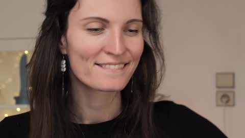 yulla dao online show from January 2025 02:19:01 PM