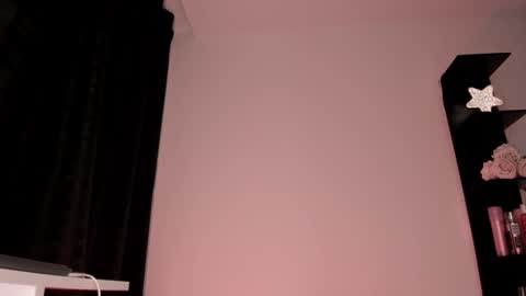 yulxx online show from September 2025 01:11:01 AM