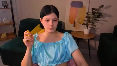 Yumi online show from March 2026 02:14:02 PM