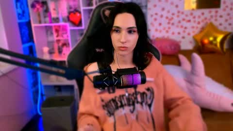 Snapshot of yumeliko chatting on April 2026 08:32:01 PM Yumeliko online show from April 2026 08:32:01 PM