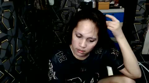 yumi online show from March 2026 12:32:01 PM