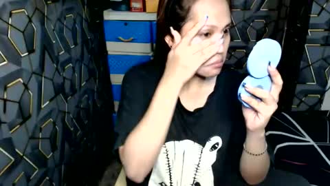 Snapshot of yumi_white chatting on May 2026 09:40:01 AM yumi online show from May 2026 09:40:01 AM