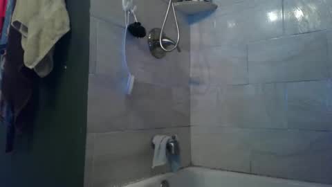 Snapshot of yumiepussyy chatting on October 2025 03:09:02 AM Payton kelly online show from October 2025 03:09:02 AM