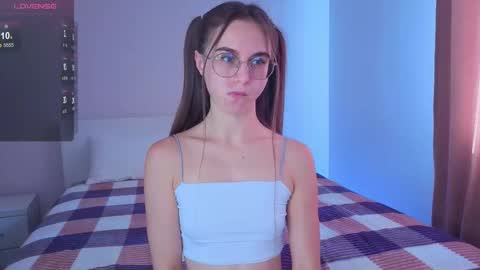 Yumi online show from September 2025 05:18:02 AM