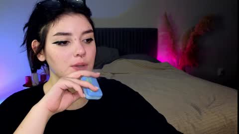 YumemiyaYumi online show from January 2025 03:45:01 AM