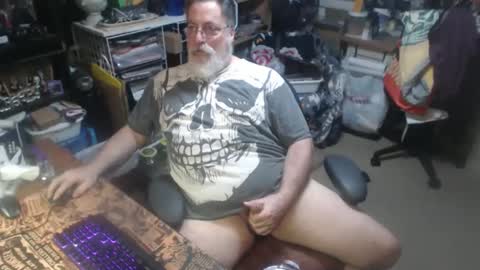 Snapshot of yummyflguy chatting on April 2026 12:48:01 AM yummyflguy online show from April 2026 12:48:01 AM