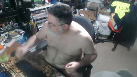 Snapshot of yummyflguy chatting on June 2026 08:43:01 PM yummyflguy online show from June 2026 08:43:01 PM