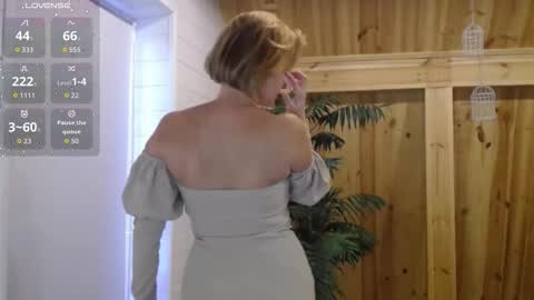 Lillya online show from September 2025 12:37:02 PM