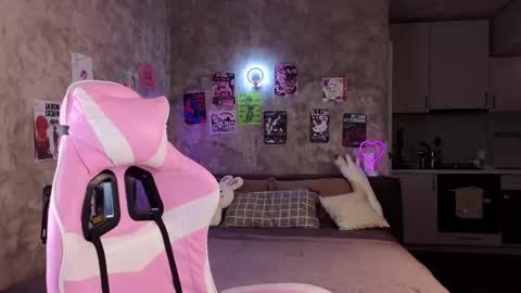 Lisa online show from March 2025 07:39:01 PM