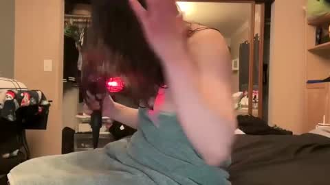 Snapshot of yummyybby chatting on January 2025 04:50:02 AM yummyybby online show from January 2025 04:50:02 AM