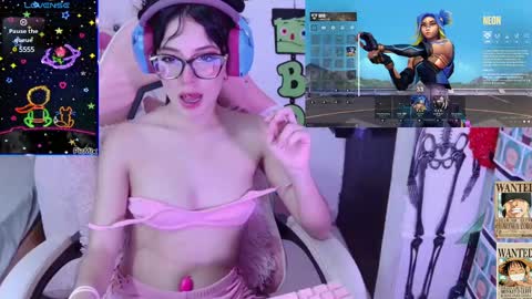 yuna_pink666 online show from December 2024 06:24:02 AM