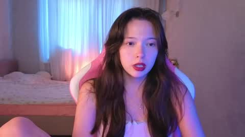 Snapshot of yuna_sunshy chatting on July 2026 12:43:01 AM Yuna online show from July 2026 12:43:01 AM