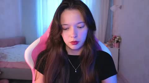 Snapshot of yuna_sunshy chatting on July 2026 01:23:01 AM Yuna online show from July 2026 01:23:01 AM