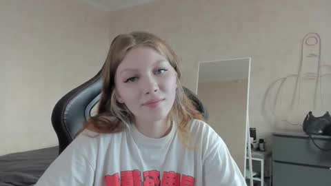 Snapshot of yunarosee chatting on September 2025 12:16:02 PM yunarosee online show from September 2025 12:16:02 PM