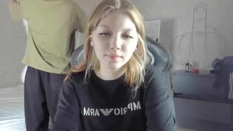 Snapshot of yunarosee chatting on September 2025 04:29:02 PM yunarosee online show from September 2025 04:29:02 PM