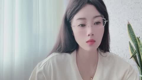 YunEr online show from September 2025 03:30:01 AM